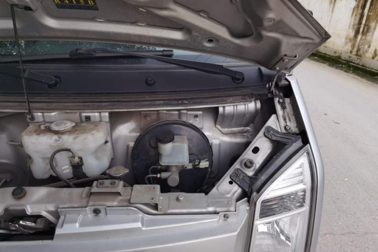 Used Ruichi EC35 2022 EC35 II Creative Edition 36.288 kWh Engine Bay Left