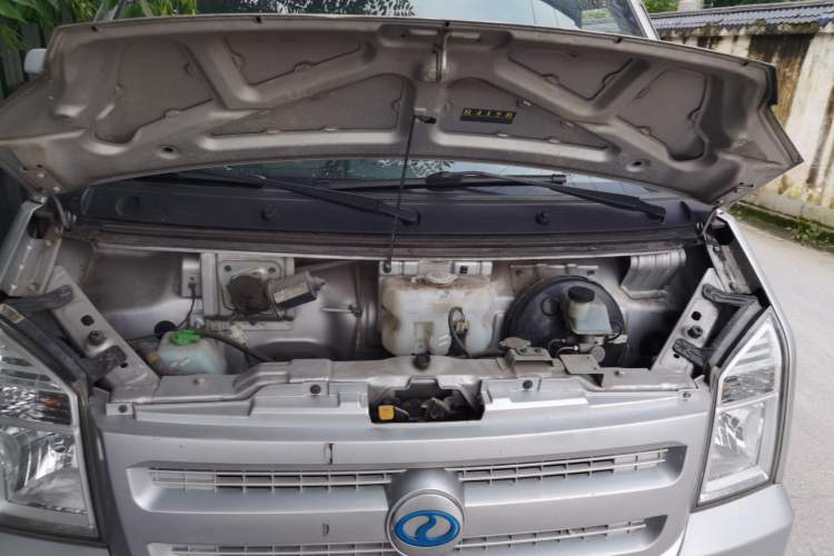 Used Ruichi EC35 2022 EC35 II Creative Edition 36.288 kWh Engine Bay