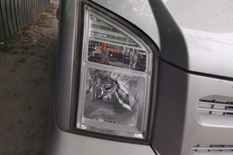Used Ruichi EC35 2022 EC35 II Creative Edition 36.288 kWh Right Front Headlight