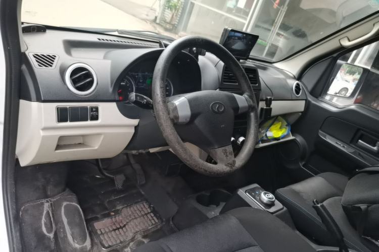 Used Ruichi EC35 2022 EC35 II Standard Edition 39.42 kWh Center Console