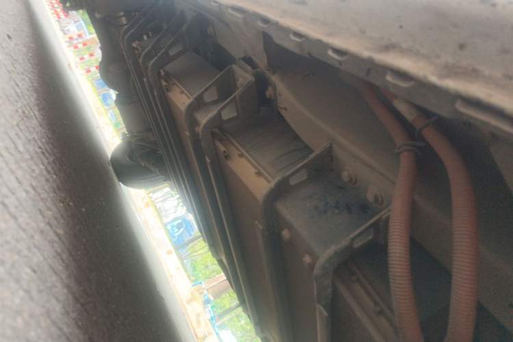 Used Ruichi EC35 2022 EC35 II Creative Edition 36.288 kWh Chassis Front Right
