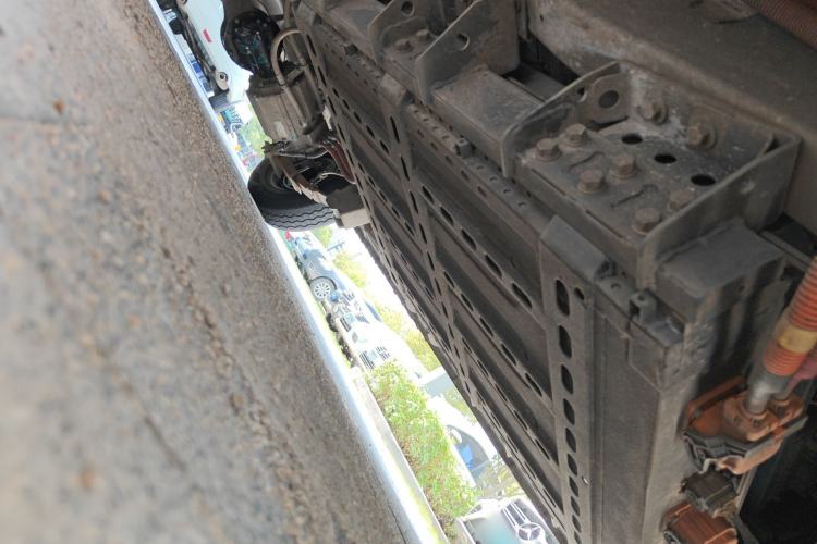 Used Ruichi EC35 2022 EC35 II Standard Edition 39.42 kWh Chassis Front Right