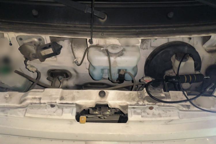 Used Ruichi EC35 2022 EC35 II Long-Range Version 41.85 kWh Engine Bay