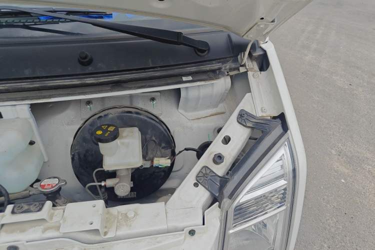 Used Ruichi EC35 2022 EC35 II Standard Edition 39.42 kWh Engine Bay Left