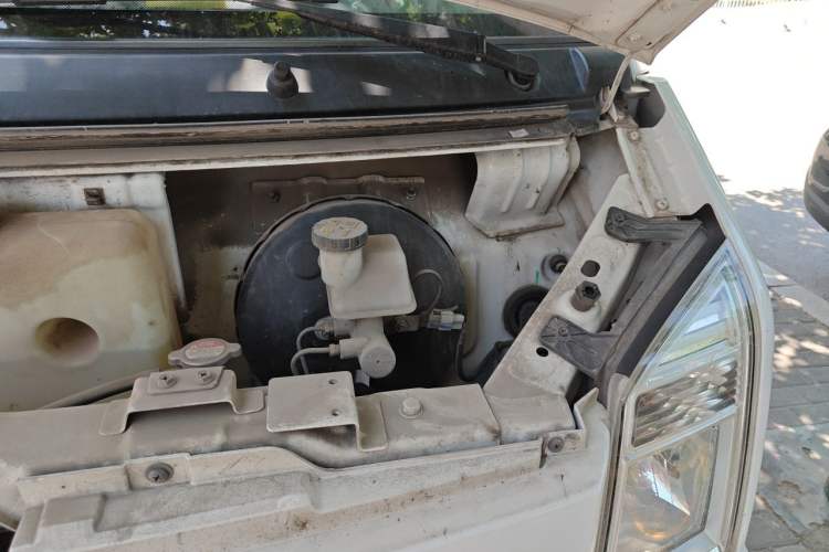 Used Ruichi EC35 2022 EC35 II Long-Range Version with 41.86 kWh Engine Bay Left