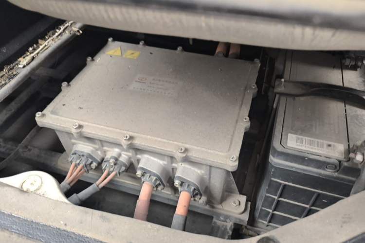 Used Ruichi EC35 2022 EC35 II Standard Edition 39.42 kWh Engine Bay Left