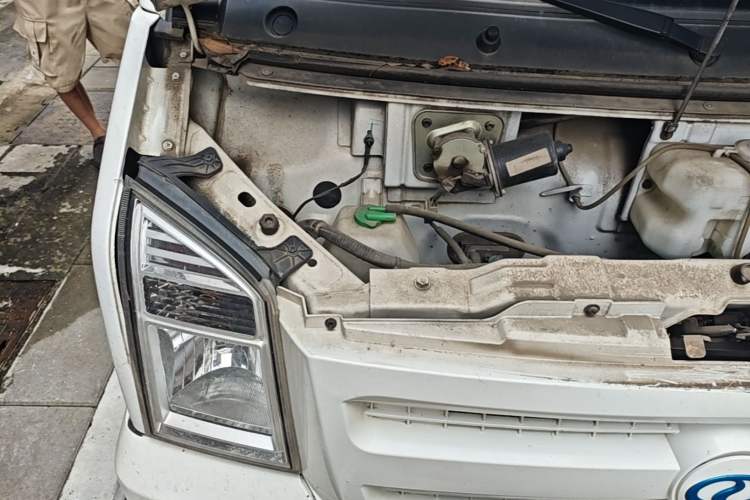 Used Ruichi EC35 2022 EC35 II Standard Edition 38.64 kWh Engine Bay Right
