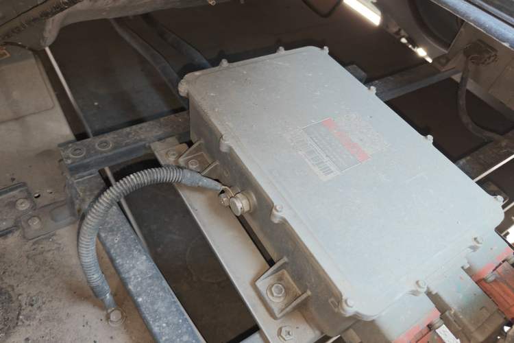 Used Ruichi EC35 2022 EC35 II Standard Edition 39.42 kWh Engine Bay Right