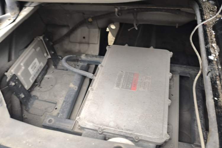 Used Ruichi EC35 2022 EC35 II Standard Edition 39.42 kWh Engine Bay Right