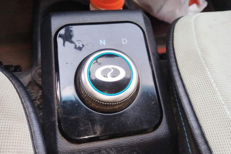 Used Ruichi EC35 2022 EC35 III Standard Edition 38.7 kWh Gear Lever
