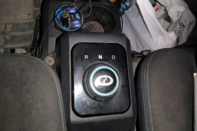 Used Ruichi EC35 2022 EC35 II Long-Range Version 41.85 kWh Gear Lever