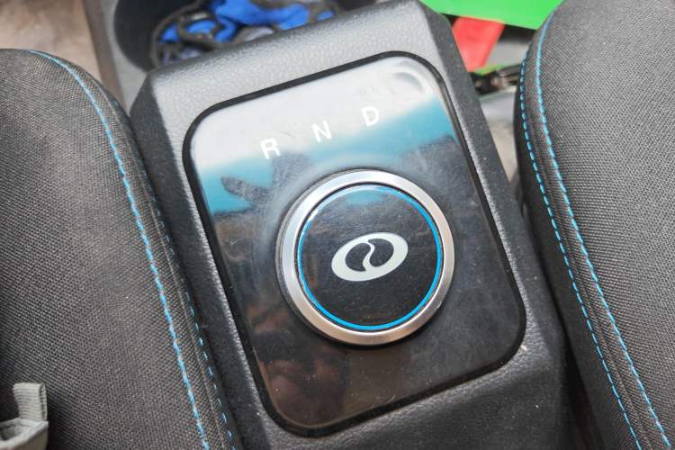 Used Ruichi EC35 2022 EC35 II Standard Edition 39.42 kWh Gear Lever