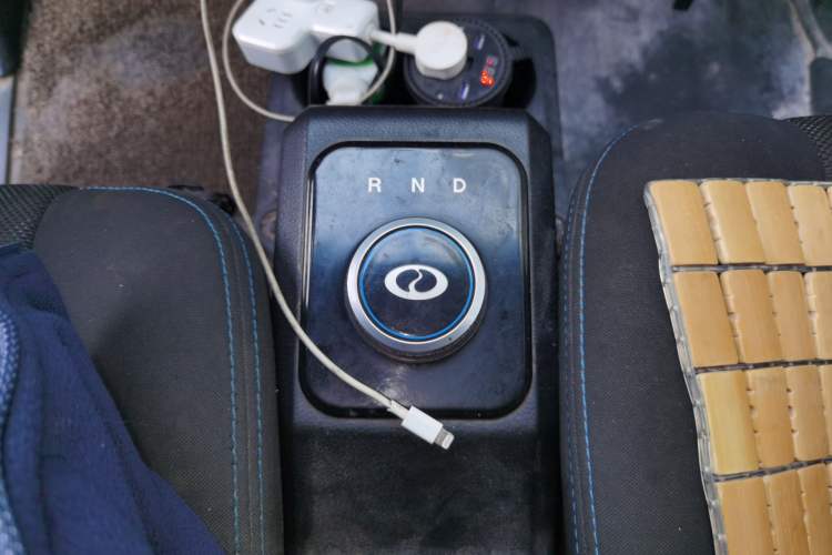 Used Ruichi EC35 2022 EC35 II Standard Edition 38.7 kWh Gear Lever