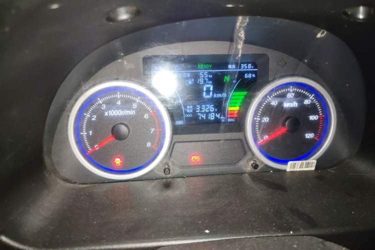 Used Ruichi EC35 2022 EC35 II Creative Edition 36.288 kWh Instrument Cluster