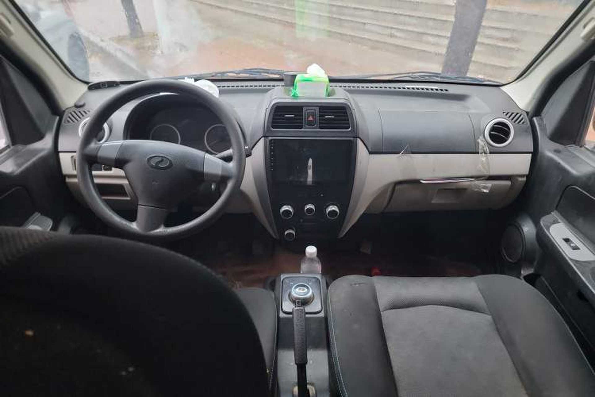 Used Ruichi EC35 2022 EC35 II Standard Edition 39.42 kWh Interior 2