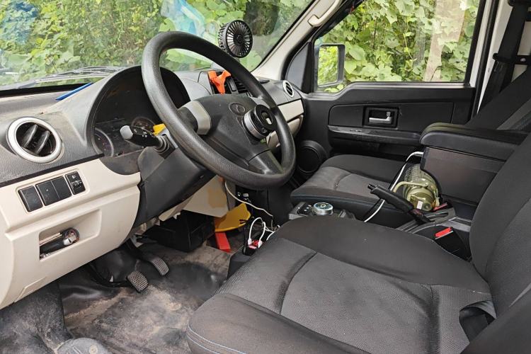 Used Ruichi EC35 2022 EC35 II Creative Edition 36.288 kWh Left Front Seat