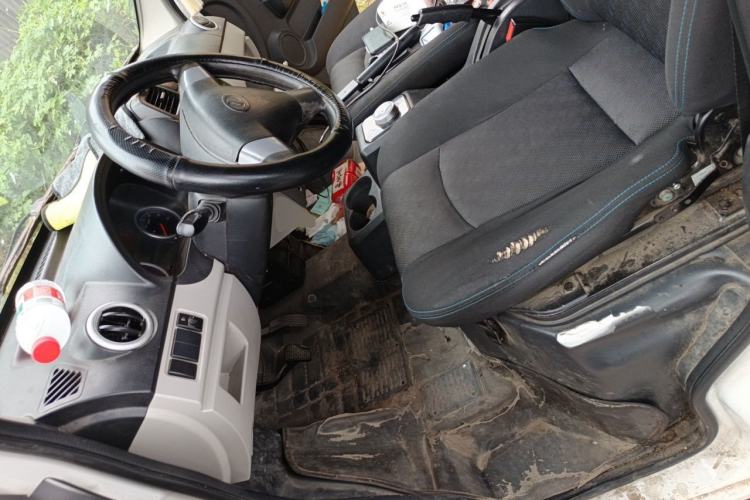Used Ruichi EC35 2022 EC35 II Standard Edition 38.64 kWh Left Front Seat