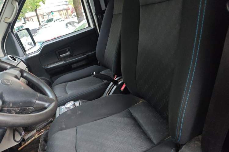 Used Ruichi EC35 2022 EC35 II Custom Edition 31.25 kWh Left Front Seat