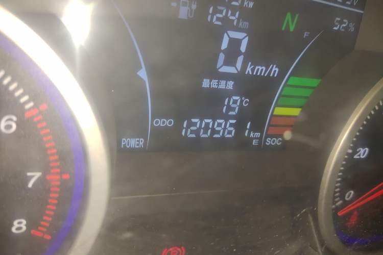 Used Ruichi EC35 2022 EC35 II Custom Edition 31.25 kWh Odometer Close Up