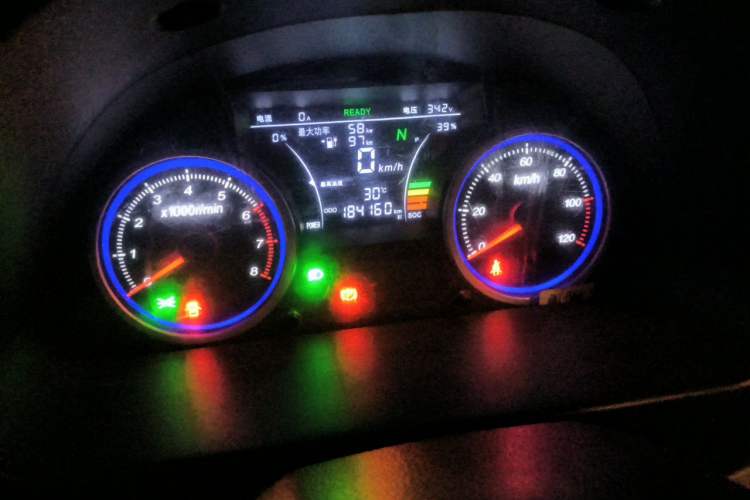 Used Ruichi EC35 2022 EC35 II Long-Range Version 41.85 kWh Odometer Close Up