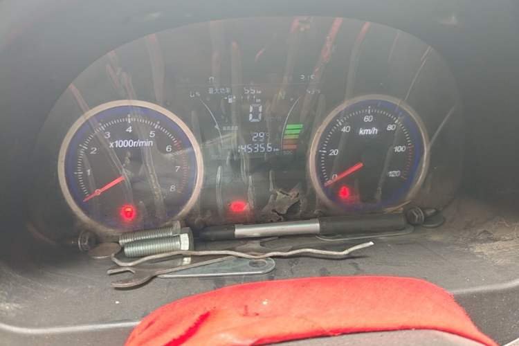 Used Ruichi EC35 2022 EC35 II Standard Edition 38.64 kWh Odometer Close Up