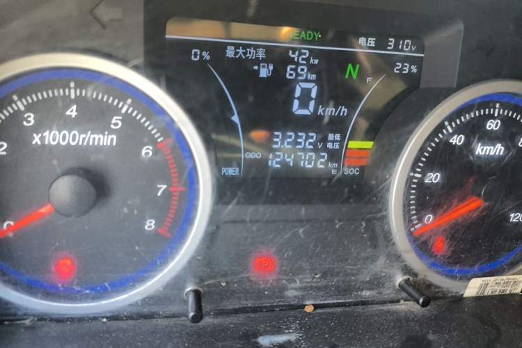 Used Ruichi EC35 2022 EC35 II Standard Edition 38.7 kWh Odometer Close Up