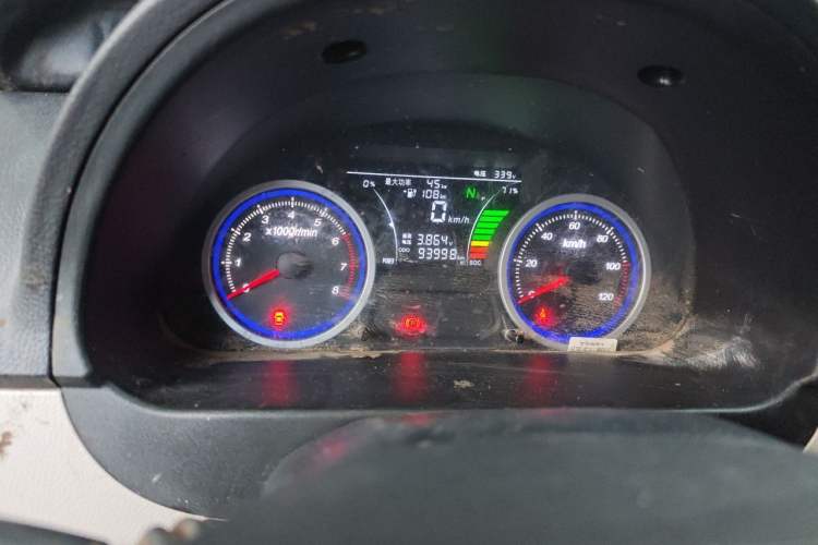 Used Ruichi EC35 2022 EC35 II Custom Edition 31.25 kWh Odometer Close Up