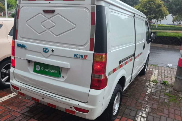 Used Ruichi EC35 2022 EC35 II Standard Edition 39.42 kWh Rear Right 45 Deg