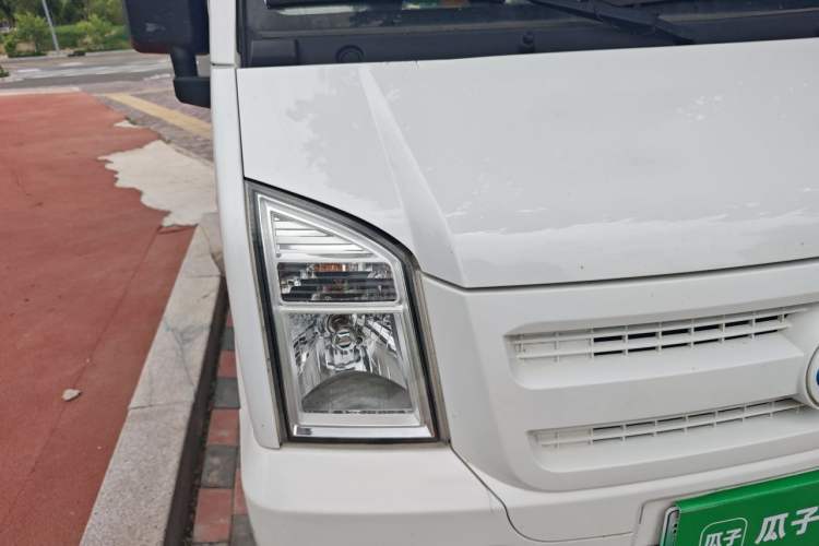 Used Ruichi EC35 2022 EC35 II Standard Edition 38.64 kWh Right Front Headlight
