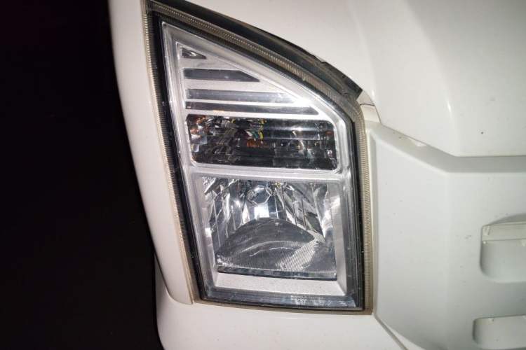 Used Ruichi EC35 2022 EC35 II Creative Edition 36.288 kWh Right Front Headlight