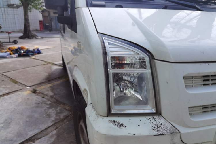Used Ruichi EC35 2022 EC35 II Standard Edition 38.7 kWh Right Front Headlight