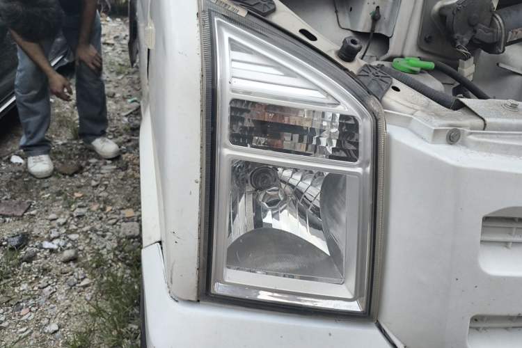 Used Ruichi EC35 2022 EC35 II Standard Edition 39.42 kWh Right Front Headlight