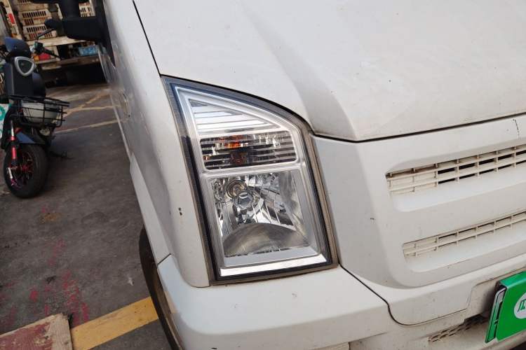 Used Ruichi EC35 2022 EC35 II Standard Edition 38.64 kWh Right Front Headlight