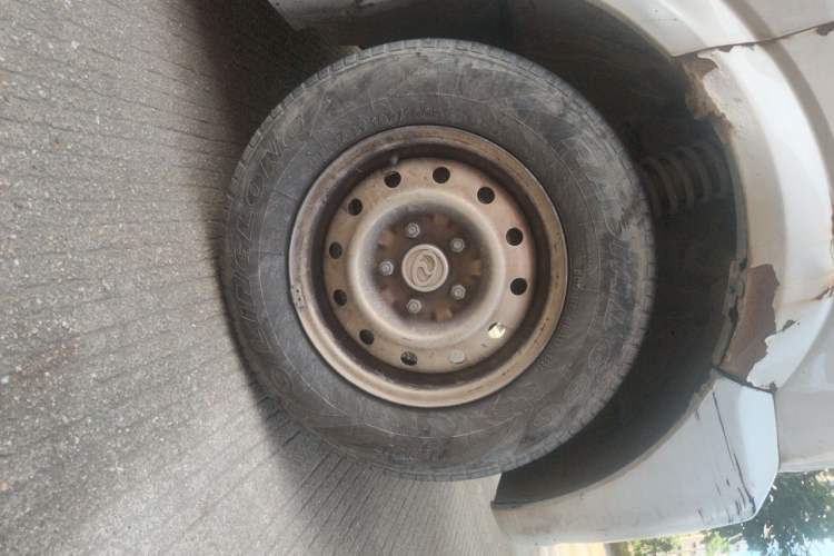 Used Ruichi EC35 2022 EC35 II Creative Edition 36.288 kWh Right Front Wheel Hub