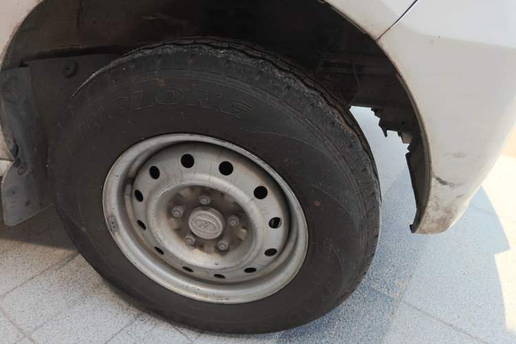 Used Ruichi EC35 2022 EC35 II Standard Edition 39.42 kWh Right Front Wheel Hub