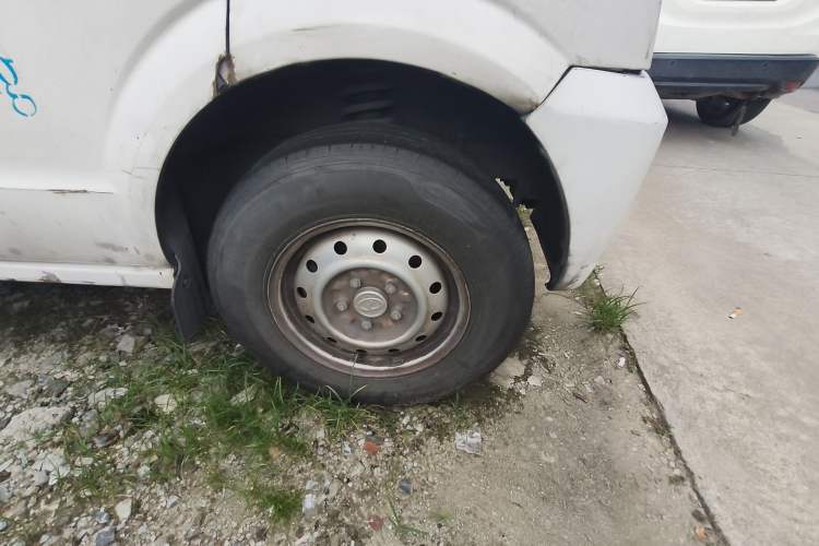 Used Ruichi EC35 2022 EC35 II Standard Edition 39.42 kWh Right Front Wheel Hub