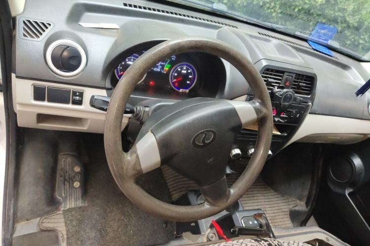 Used Ruichi EC35 2022 EC35 II Custom Edition 31.25 kWh Steering Wheel