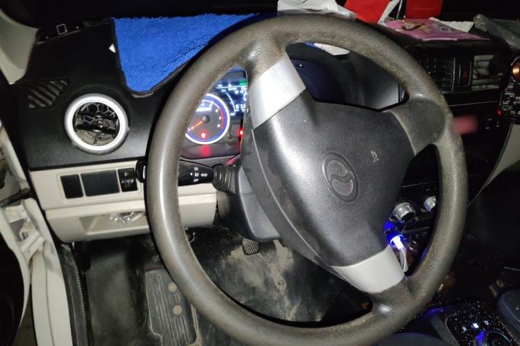 Used Ruichi EC35 2022 EC35 II Creative Edition 36.288 kWh Steering Wheel