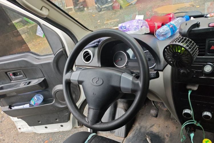 Used Ruichi EC35 2022 EC35 II Standard Edition 38.64 kWh Steering Wheel