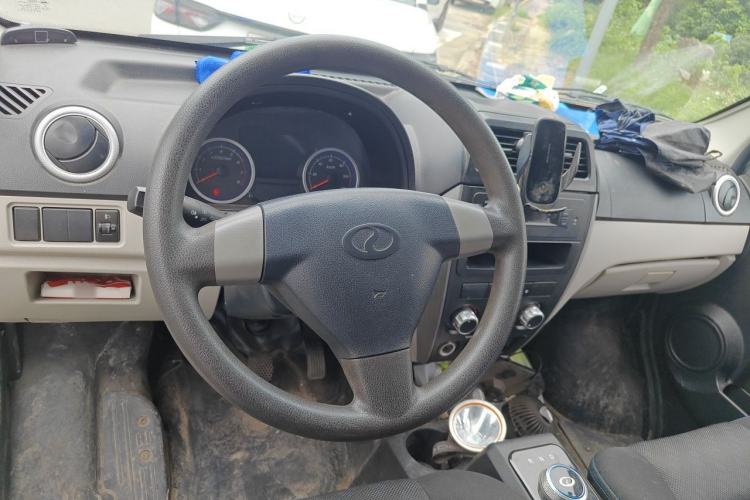 Used Ruichi EC35 2022 EC35 II Standard Edition 39.42 kWh Steering Wheel