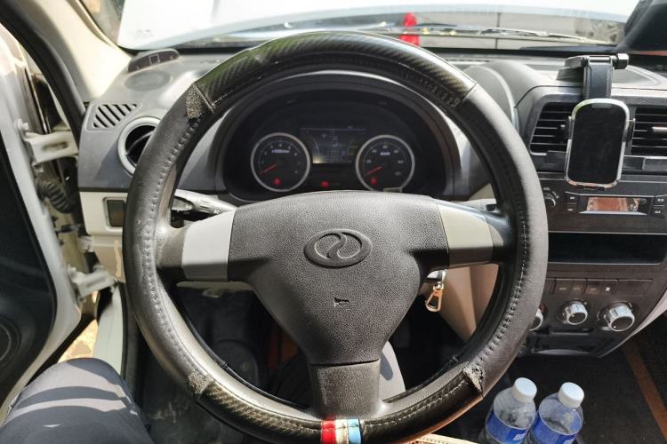 Used Ruichi EC35 2022 EC35 II Custom Edition 31.25 kWh Steering Wheel