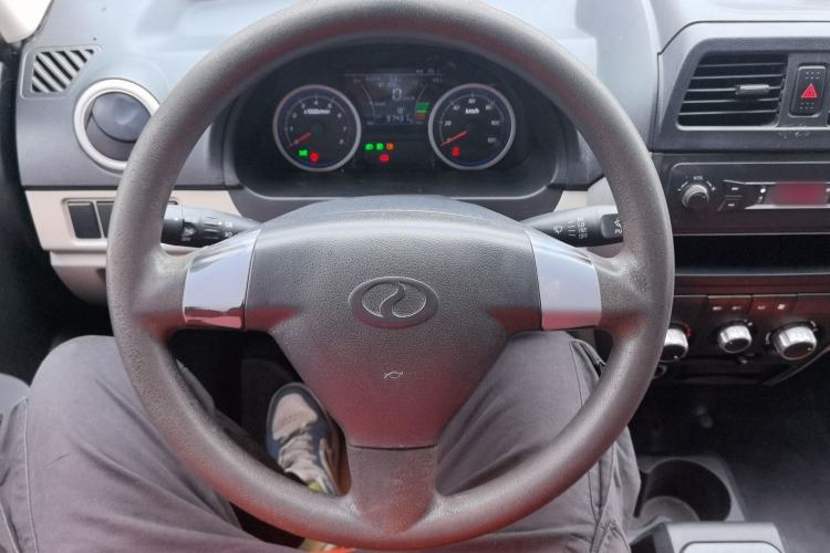 Used Ruichi EC35 2022 EC35 II Standard Edition 39.42 kWh Steering Wheel