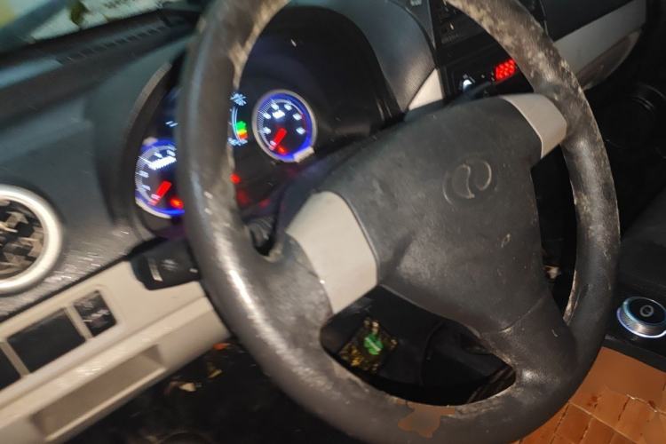 Used Ruichi EC35 2022 EC35 II Standard Edition 39.42 kWh Steering Wheel