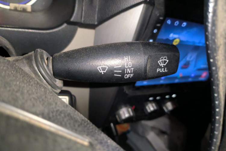 Used Ruichi EC35 2022 EC35 II Long-Range Version 41.85 kWh Vehicle Key