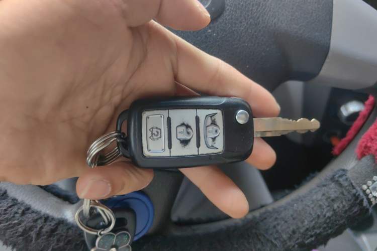 Used Ruichi EC35 2022 EC35 II Standard Edition 39.42 kWh Vehicle Key