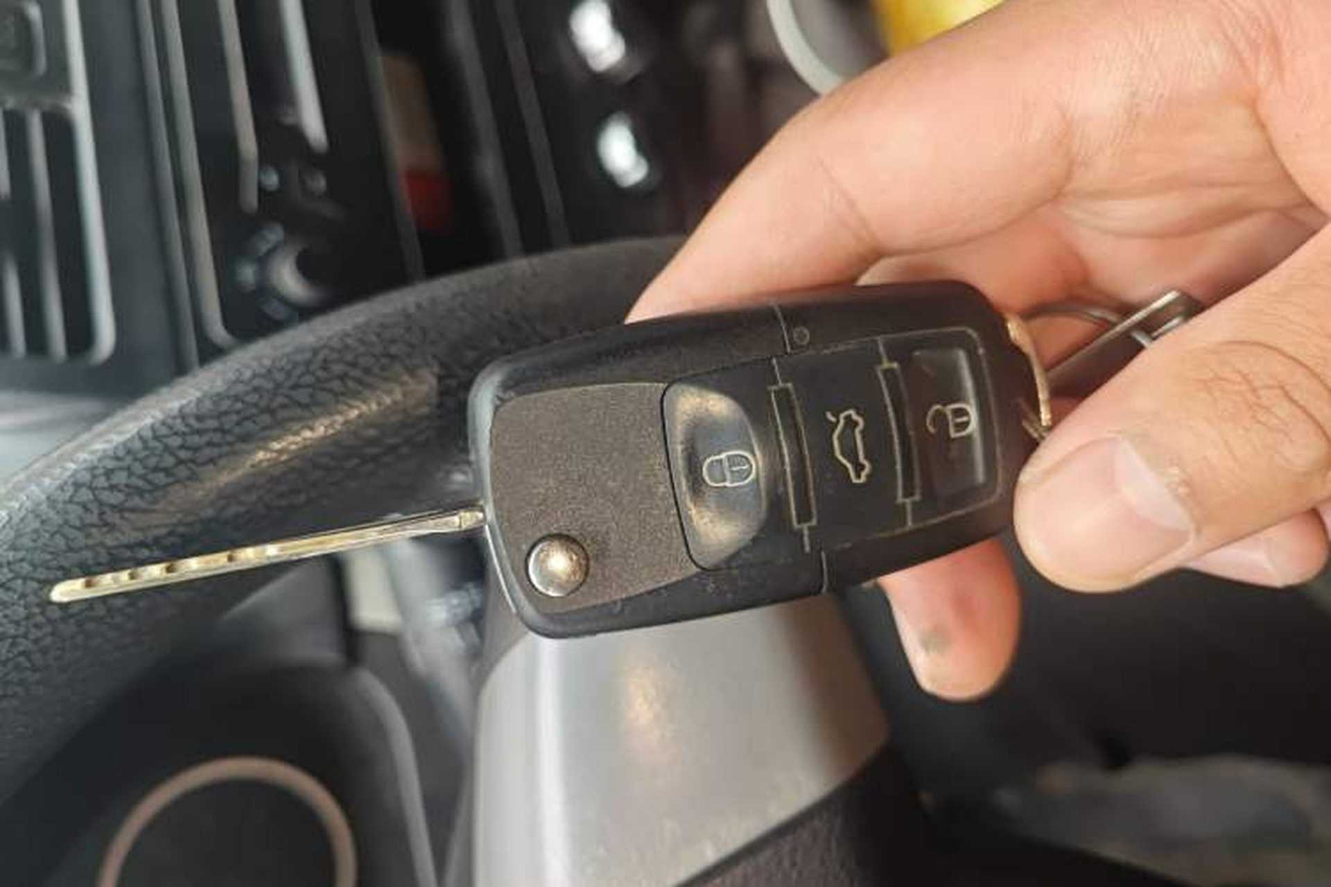 Used Ruichi EC35 2022 EC35 II Standard Edition 38.64 kWh Vehicle Key