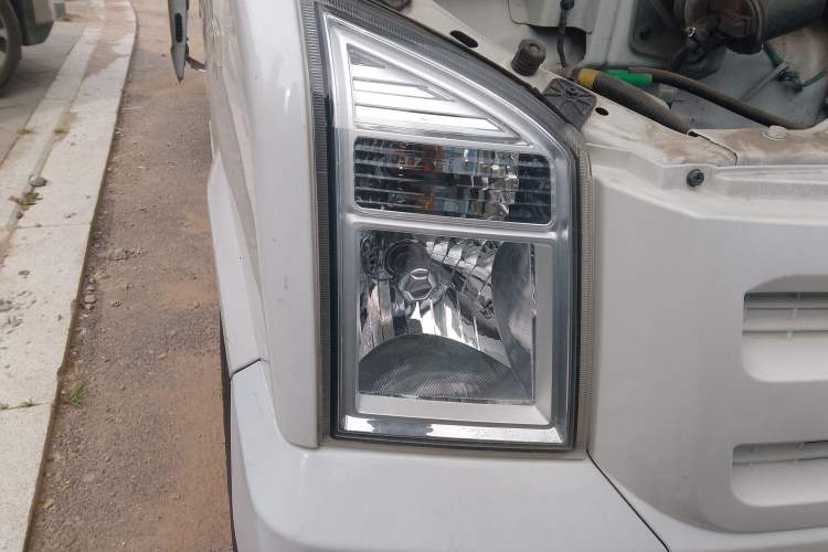 Used Ruichi EC35 2023 EC35II Standard Edition - EVE Right Front Headlight