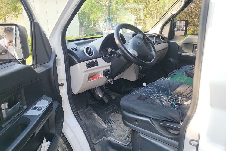 Used Ruichi EC35 2024 EC35II Pioneer Model I 38.4 kWh Driver Seat