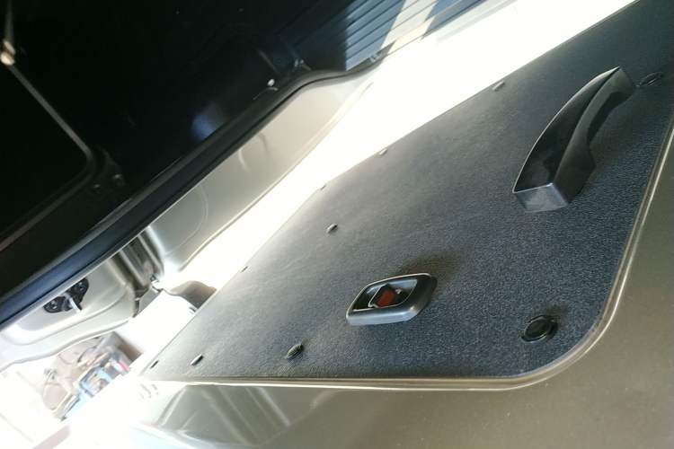 Used Ruichi EC55 2022 Standard Model I Long-Range Comfortable & Practical Version Interior 6
