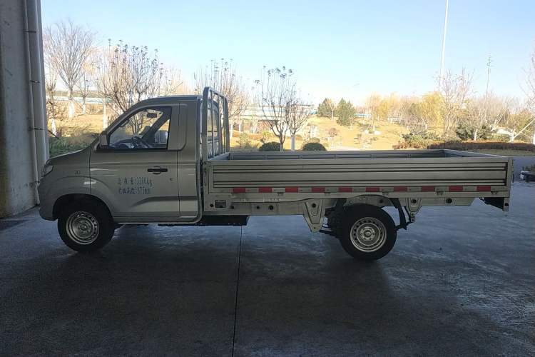 Used Ruichi EC71 2024 EC71L Cargo Pioneer I Model 41.85 kWh Exterior 3